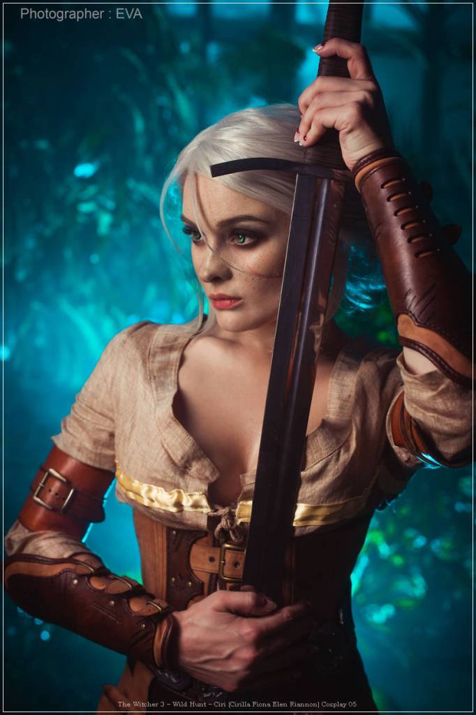 The Witcher 3 - Wild Hunt - Ciri (Cirilla Fiona Elen Riannon) Cosplay - costume portrait The Witcher 3 - Wild Hunt - Ciri (Cirilla Fiona Elen Riannon) Cosplay - costume portrait
