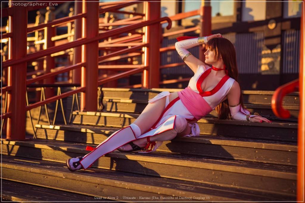 Dead or Alive 2 - Ultimate - Kasumi (The Kunoichi of Destiny) Cosplay - light aesthetic
