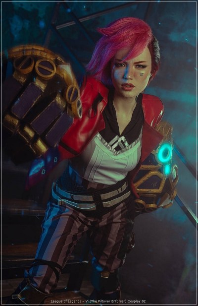 League of Legends - Vi (The Piltover Enforcer) Cosplay