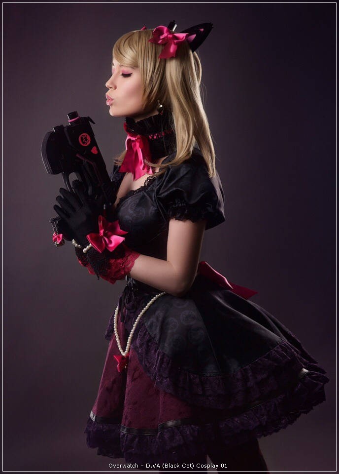 Overwatch - D.VA (Black Cat) Cosplay - delicate character portrait