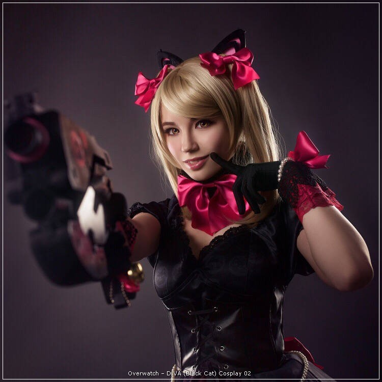 Overwatch - D.VA (Black Cat) Cosplay - soft focus costume shot