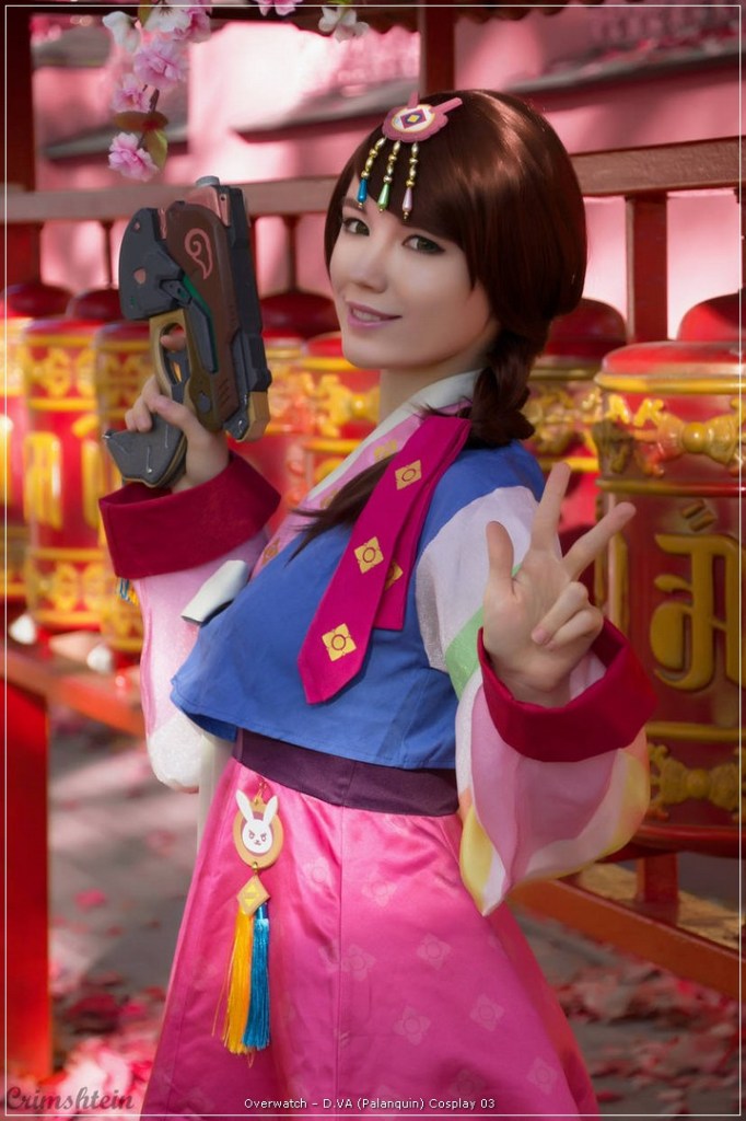 Overwatch - D.VA (Palanquin) Cosplay - full length character portrait