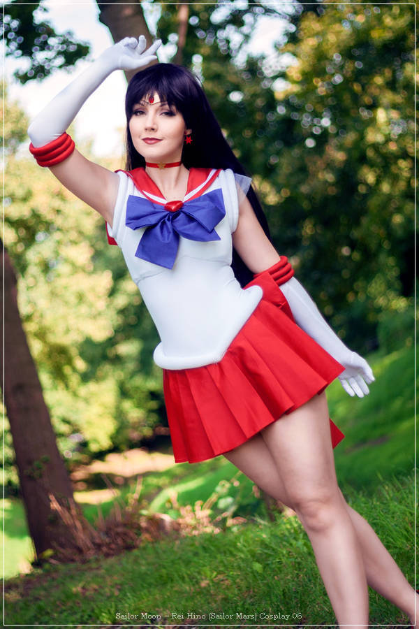 Sailor Moon - Rei Hino (Sailor Mars) Cosplay - portrait photo
