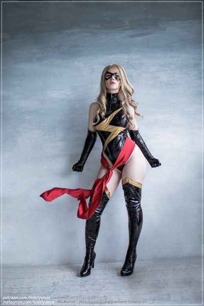 The New Avengers - Ms. Marvel (Carol Danvers) Cosplay