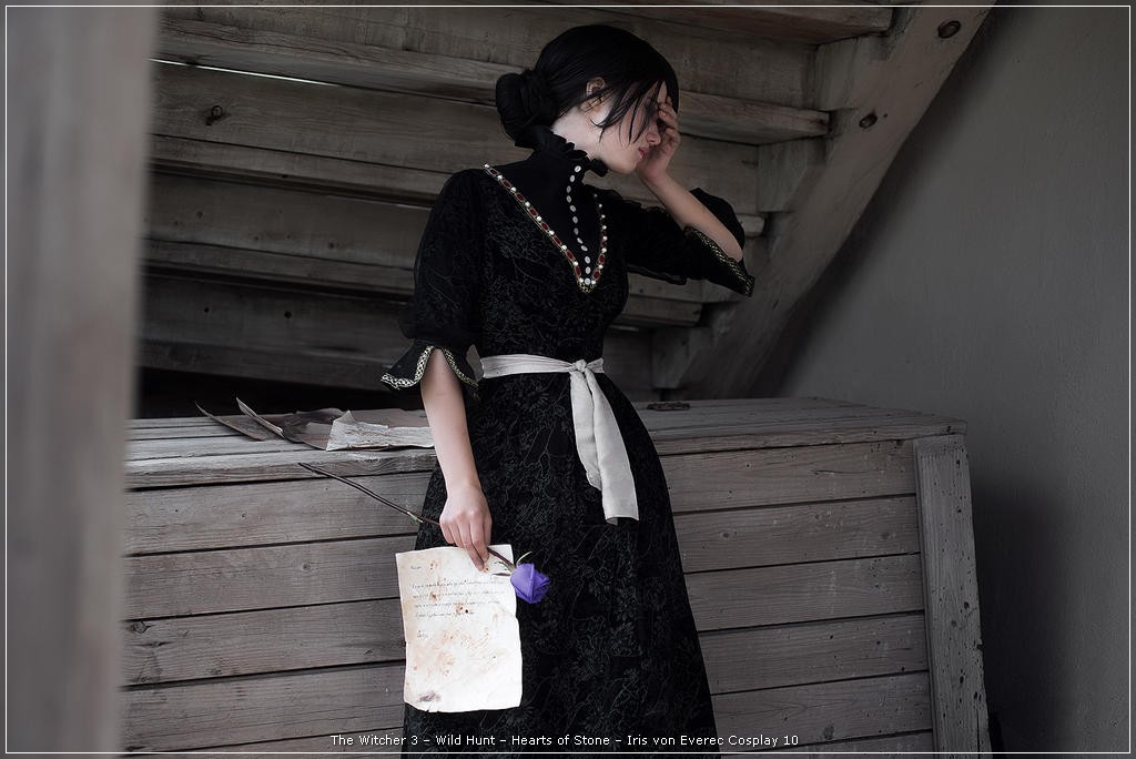 The Witcher 3 - Wild Hunt - Hearts of Stone - Iris von Everec Cosplay - full length photo