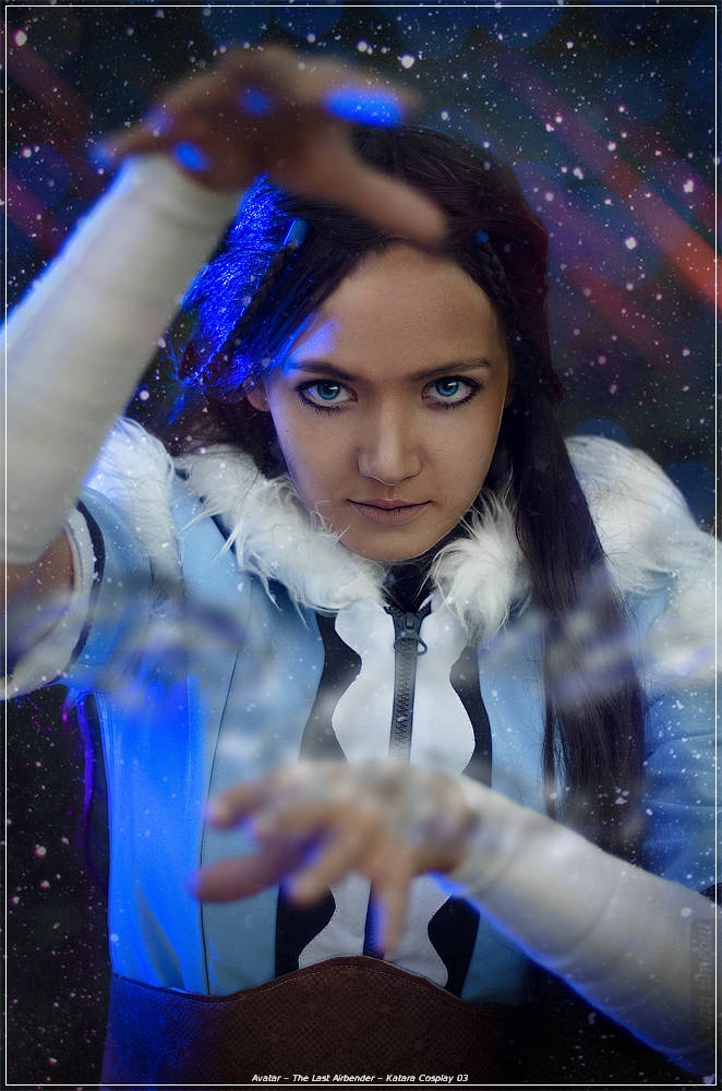 Avatar - The Last Airbender - Katara Cosplay - full length photo