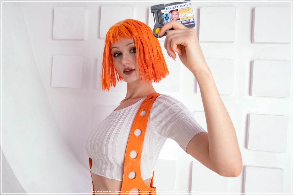 The Fifth Element - Leeloo (Leeloominai Lekatariba-Lamina-Tchai Ekbat de Sebat) Cosplay - artistic framing