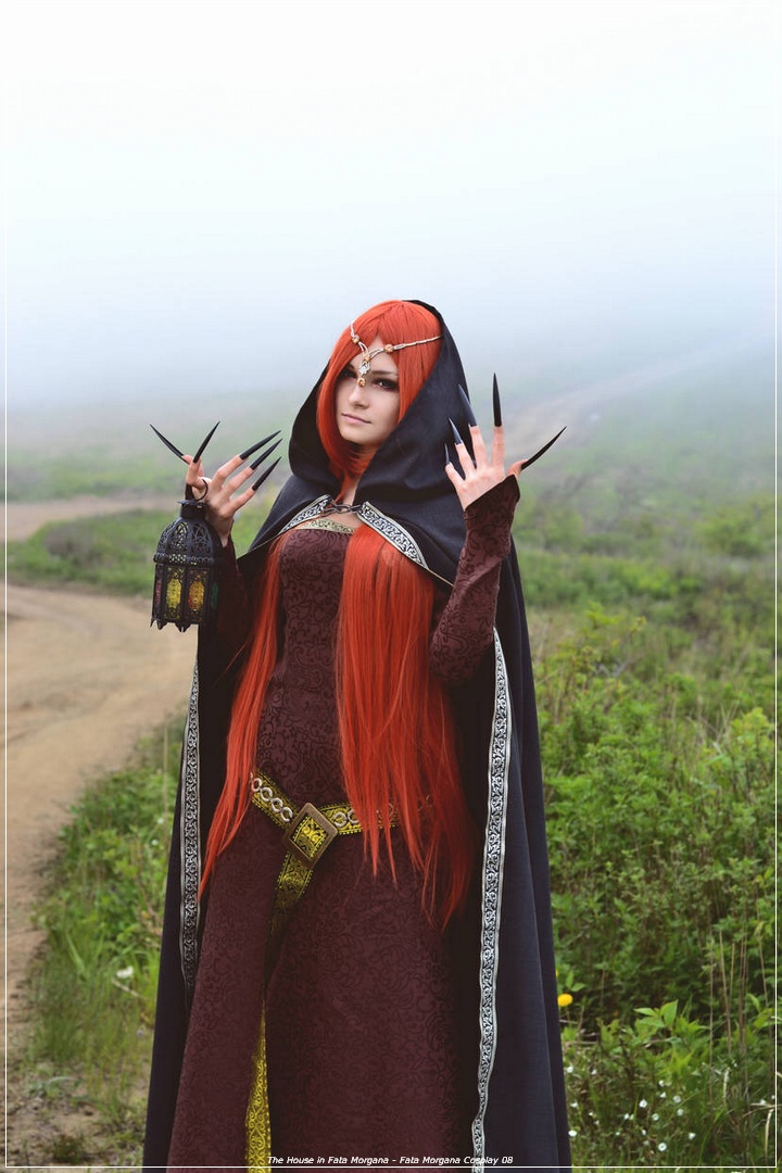 The House in Fata Morgana - Fata Morgana Cosplay - full body port.