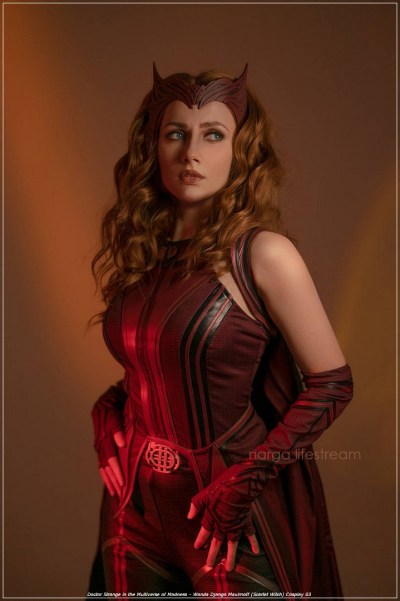 WandaVision - Wanda Django Maximoff (Scarlet Witch) Cosplay