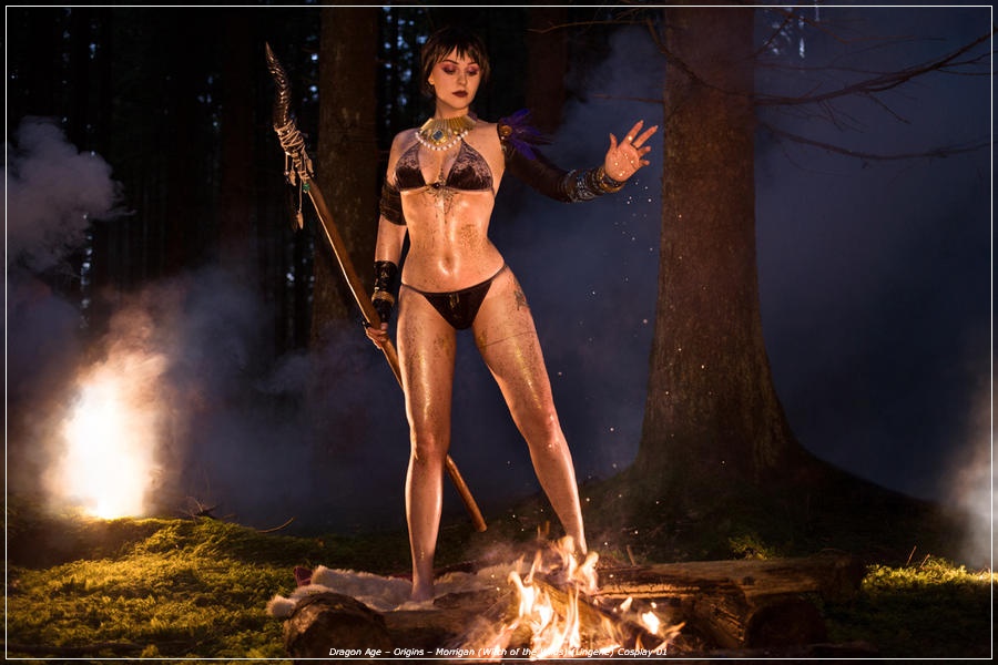 Dragon Age - Origins - Morrigan (Witch of the Wilds) (Lingerie) Cosplay - mature capture