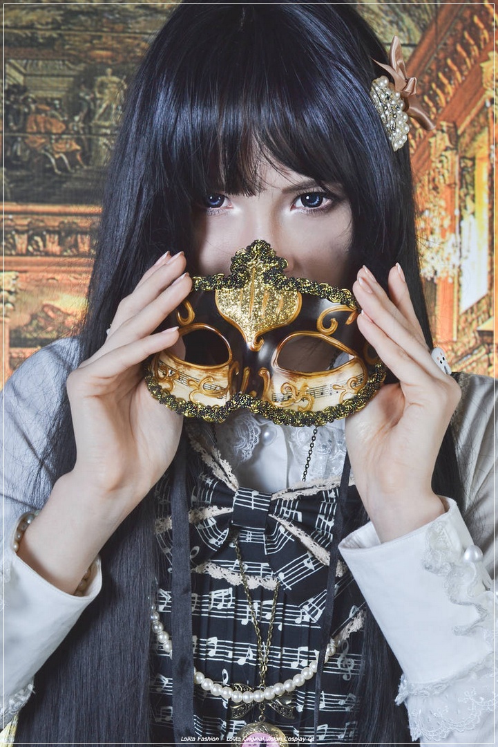 Lolita Fashion - Lolita Original Vision Cosplay - body photo