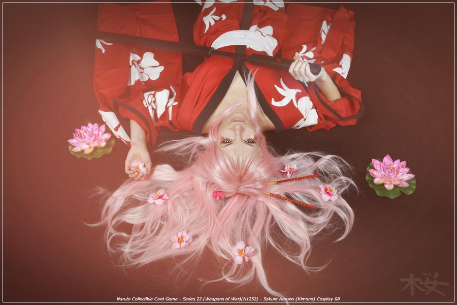Naruto Collectible Card Game - Series 22 (Weapons of War)(N1252) - Sakura Haruno (Kimono) Cosplay - inspired capture