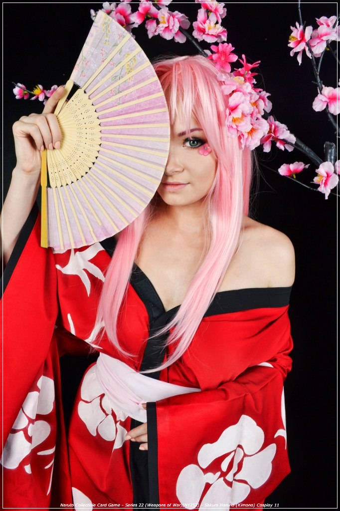 Naruto Collectible Card Game - Series 22 (Weapons of War)(N1252) - Sakura Haruno (Kimono) Cosplay - artistic framing
