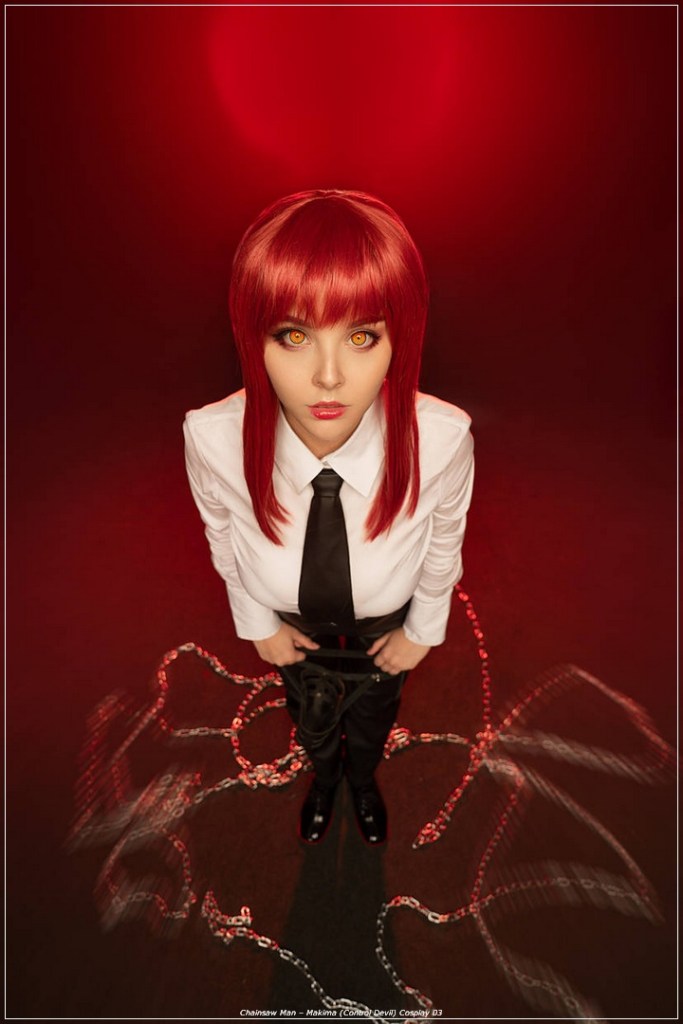 Chainsaw Man - Makima (Control Devil) Cosplay - body photo