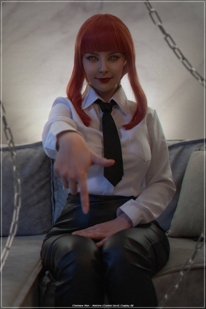 Chainsaw Man - Makima (Control Devil) Cosplay - cosplay study