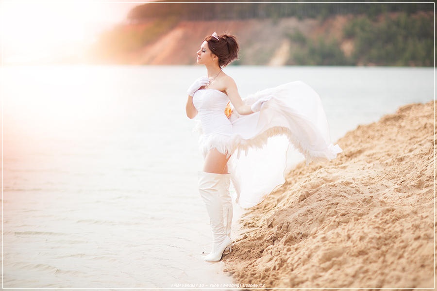 Final Fantasy 10 - Yuna (Wedding) Cosplay - expressive portrait