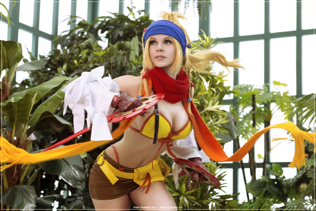 Final Fantasy 10-2 - Rikku Cosplay - authentic costume view