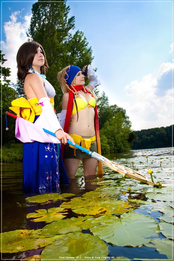 Final Fantasy 10-2 - Rikku &amp; Yuna Cosplay - delicate portrait