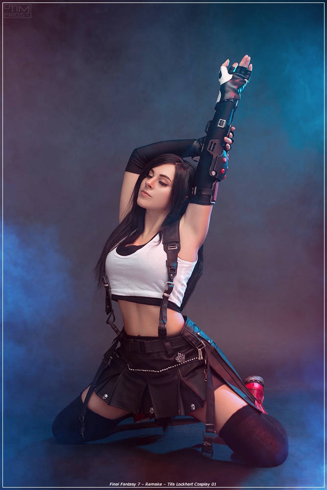 Final Fantasy 7 - Remake - Tifa Lockhart Cosplay - expressive portrait Final Fantasy 7 - Remake - Tifa Lockhart Cosplay - expressive portrait
