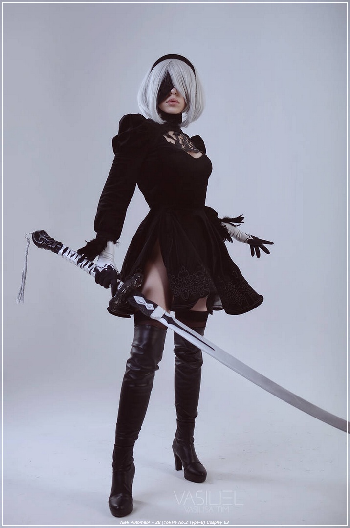 NieR AutomatA - 2B (YoRHa No.2 Type-B) Cosplay - authentic view