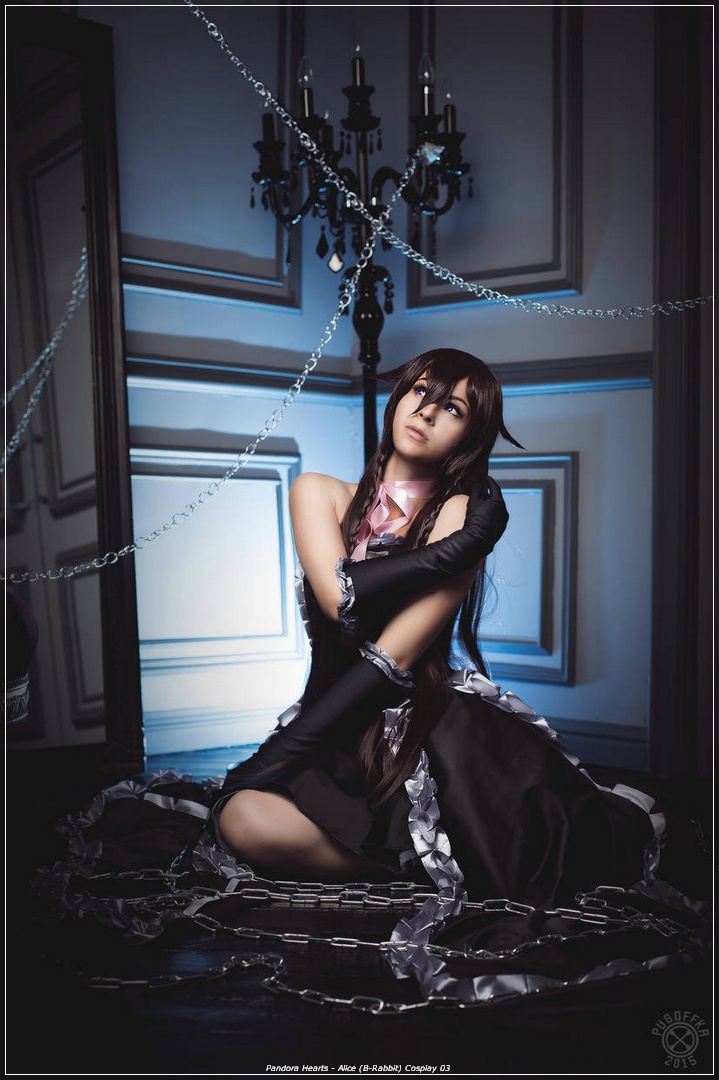 Pandora Hearts - Alice (B-Rabbit) Cosplay - soft focus shot