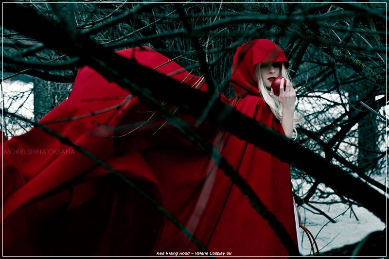 Red Riding Hood – Valerie Cosplay 08
