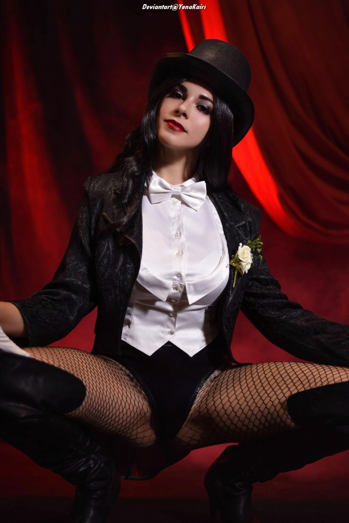 Zatanna - Everyday Magic - Zatanna Zatara Cosplay - nuanced study