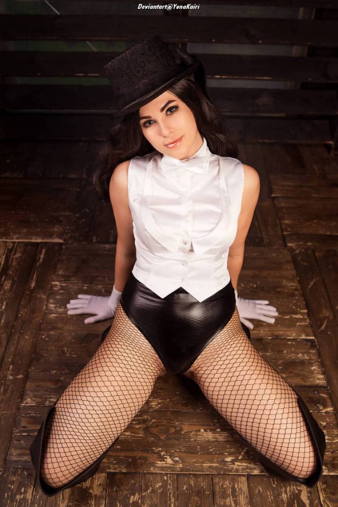 Zatanna - Everyday Magic - Zatanna Zatara Cosplay - delicate portrait
