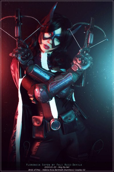 Birds of Prey - Helena Rosa Bertinelli (Huntress) Cosplay