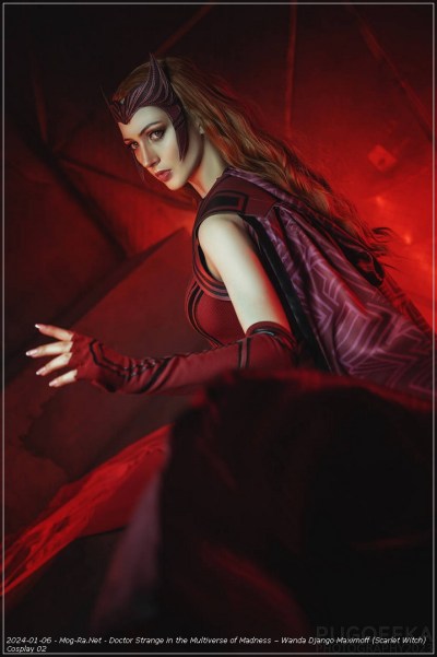 WandaVision - Wanda Django Maximoff (Scarlet Witch) Cosplay