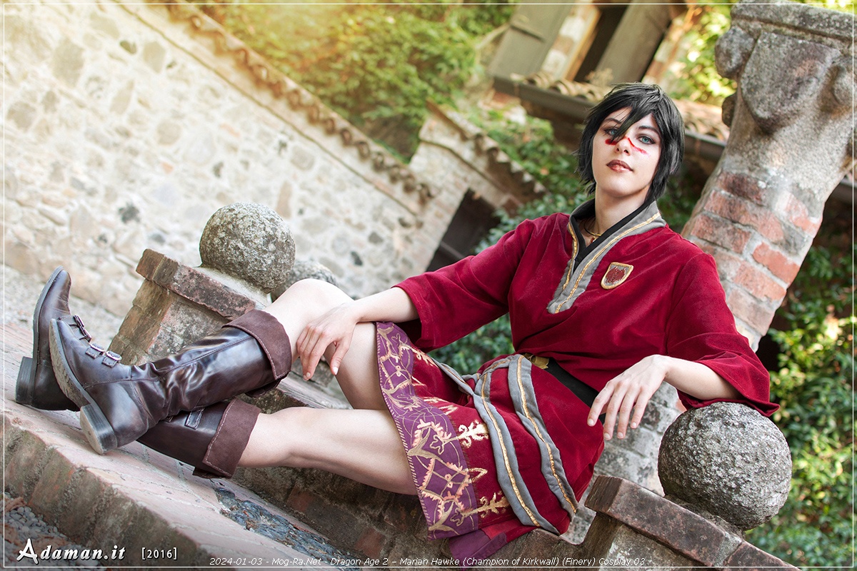 Dragon Age 2 – Marian Hawke Champion of Kirkwall Finery Cosplay 03