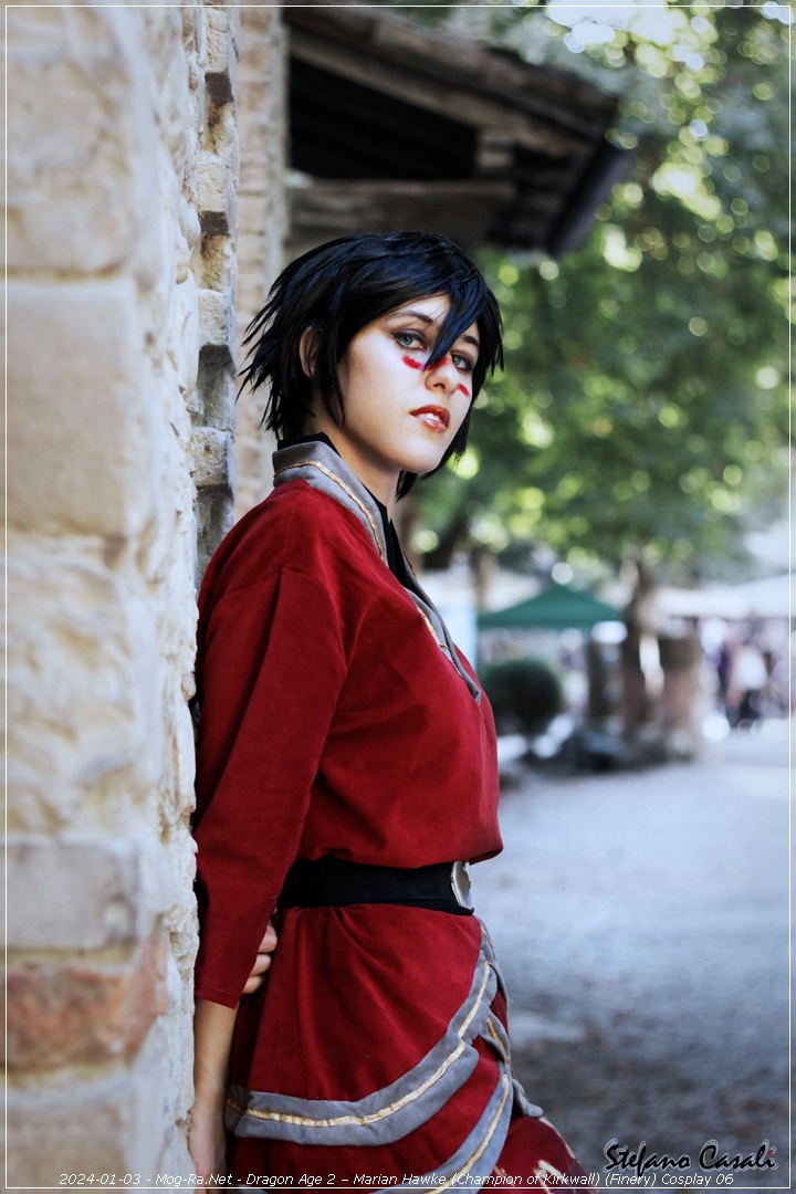 Dragon Age 2 – Marian Hawke Champion of Kirkwall Finery Cosplay 06