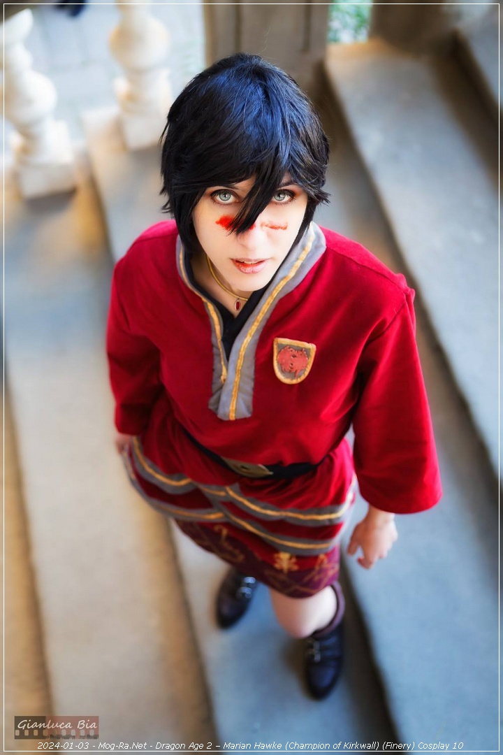 Dragon Age 2 – Marian Hawke Champion of Kirkwall Finery Cosplay 10