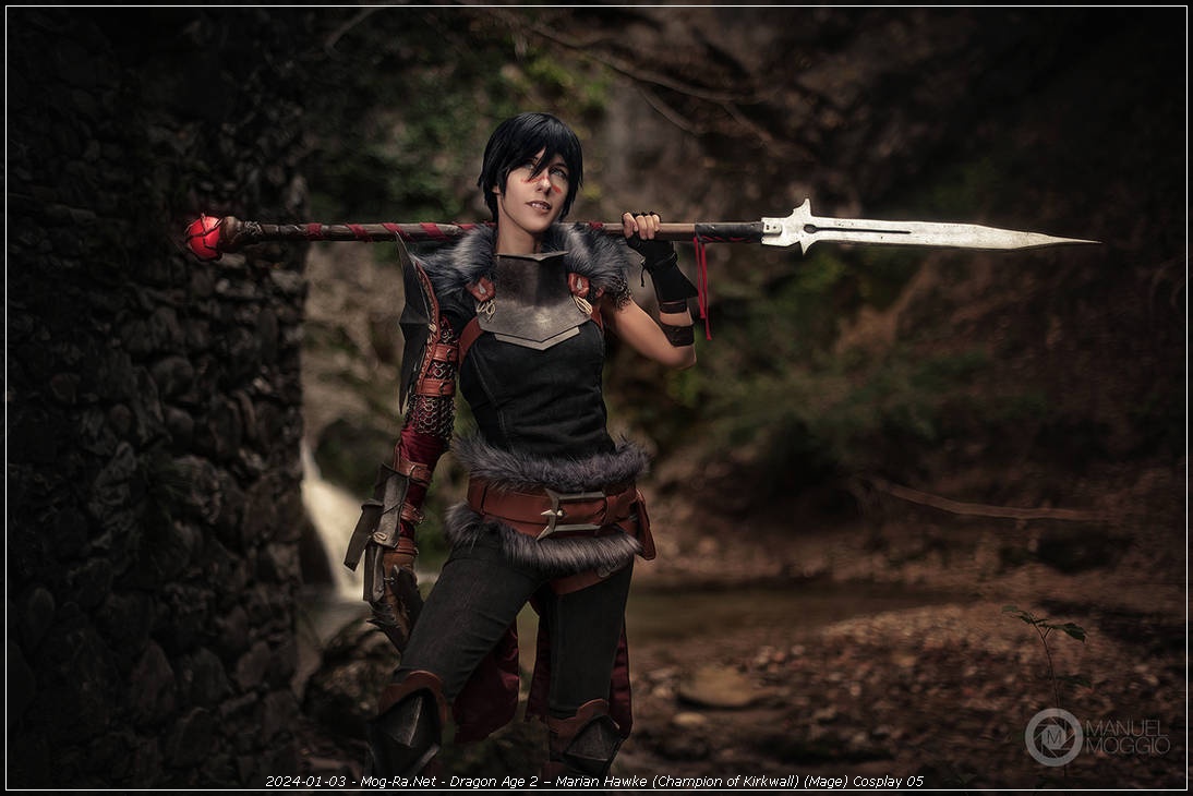 Dragon Age 2 – Marian Hawke Champion of Kirkwall Mage Cosplay 05