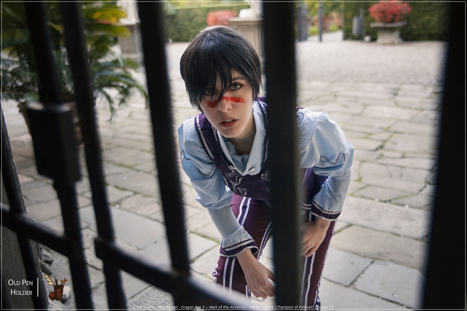 Dragon Age 2 – Mark of the Assassin Marian Hawke Champion of Kirkwall Cosplay 15