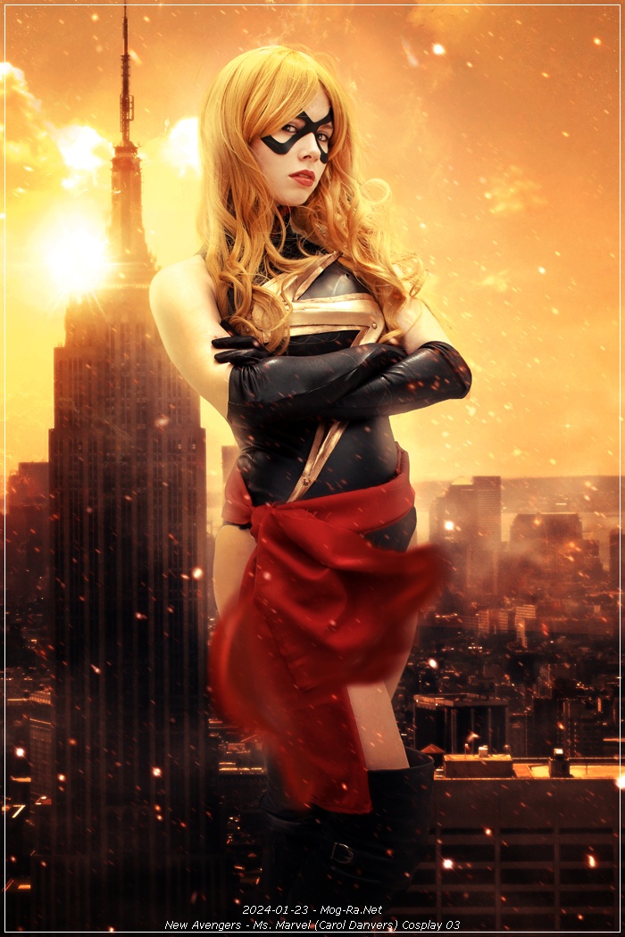 The New Avengers - Ms. Marvel (Carol Danvers) Cosplay - authentic view
