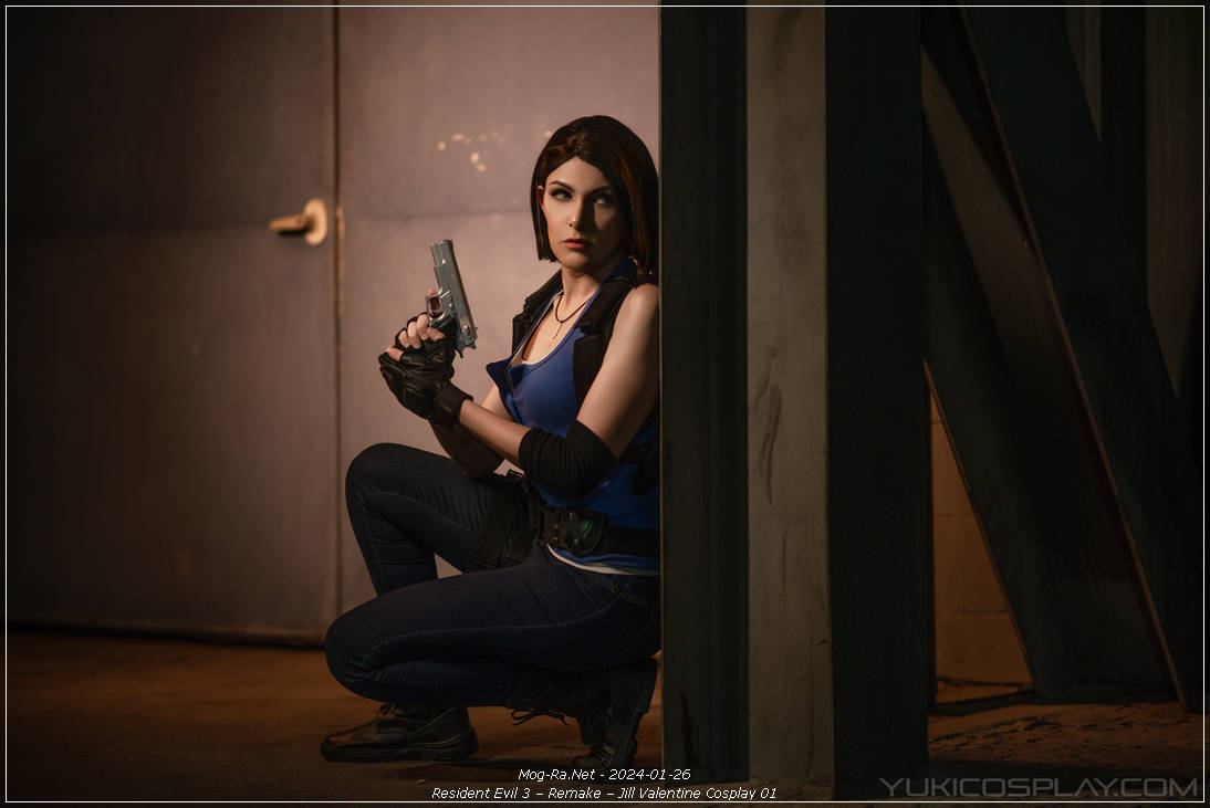 Resident Evil 3 - Remake - Jill Valentine Cosplay - portrait photo