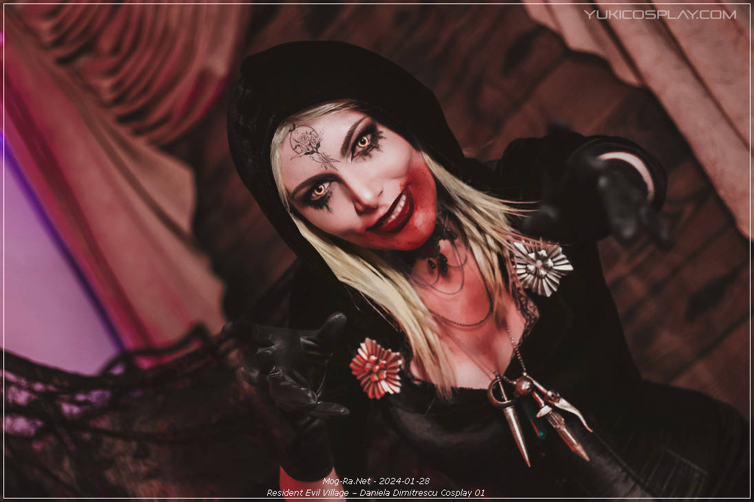 Resident Evil Village - Bela Dimitrescu Cosplay - inspired capture