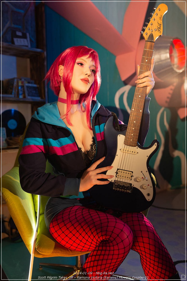 Scott Pilgrim Takes Off - Ramona Victoria (Rammy) Flowers Cosplay - expressive portrait Scott Pilgrim Takes Off - Ramona Victoria (Rammy) Flowers Cosplay - expressive portrait
