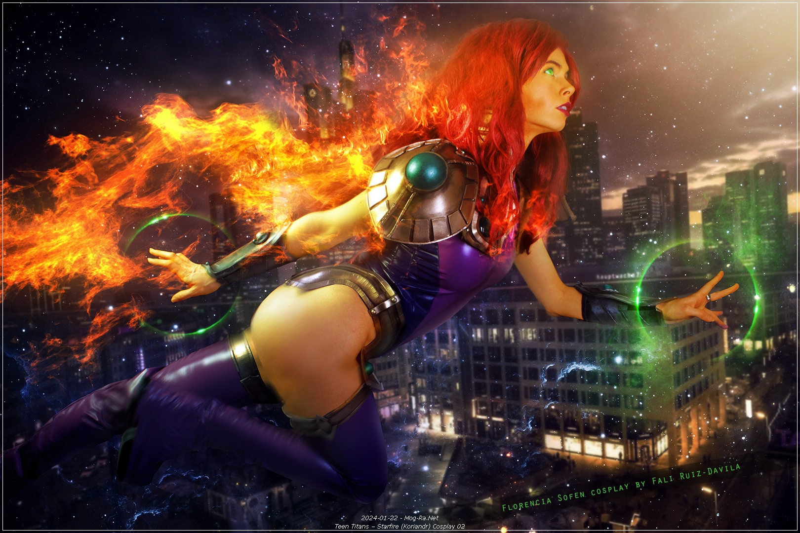 Teen Titans – Starfire Koriandr Cosplay 02 1