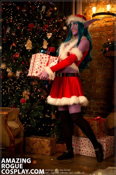 World of Warcraft - Night Elf (Winter Veil) Cosplay