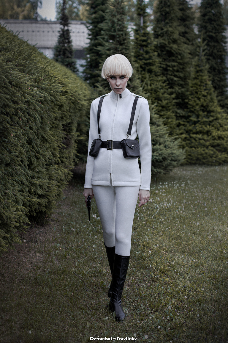 Attack on Titan - Yelena Cosplay - full length character portrait