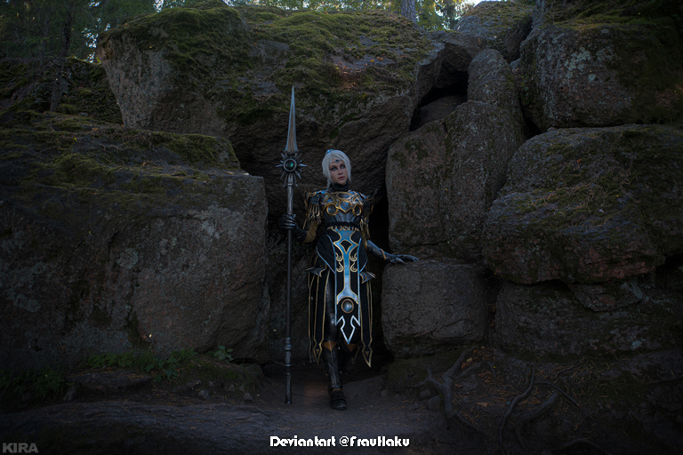 Baldurs Gate 3 - Shadowheart (Jenevelle Hallowleaf) Cosplay - costume portrait