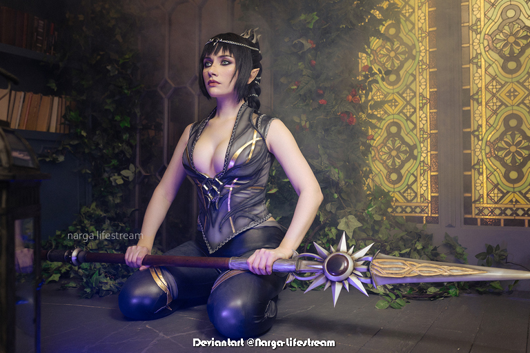 Baldurs Gate 3 - Shadowheart (Jenevelle Hallowleaf) (Spear of Night) Cosplay - nuanced study