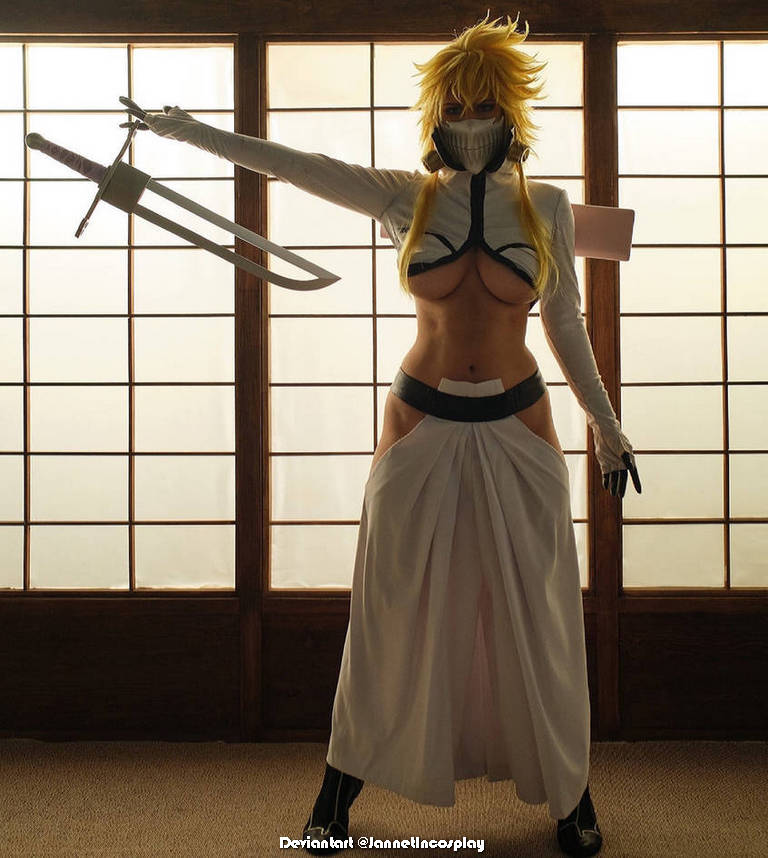 Bleach - Tier Harribel Cosplay - enchanting intimate portrayal