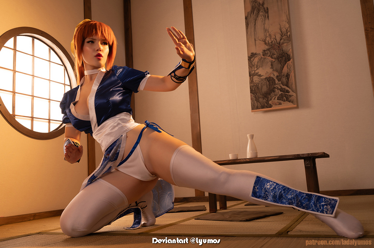Dead or Alive 6 - Kasumi (The Kunoichi of Destiny)  (Arcade DOA) Cosplay - soft focus shot