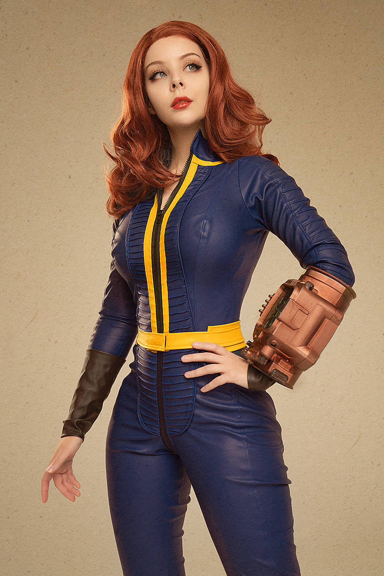 Fallout Vault Dweller Female Cosplay 4
