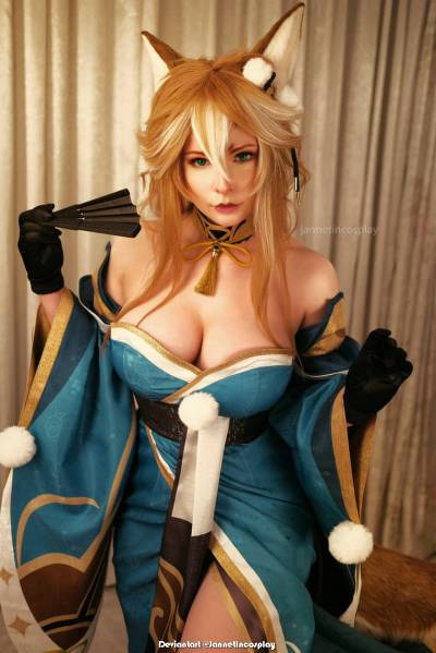 Genshin Impact - Ms. Hina Cosplay