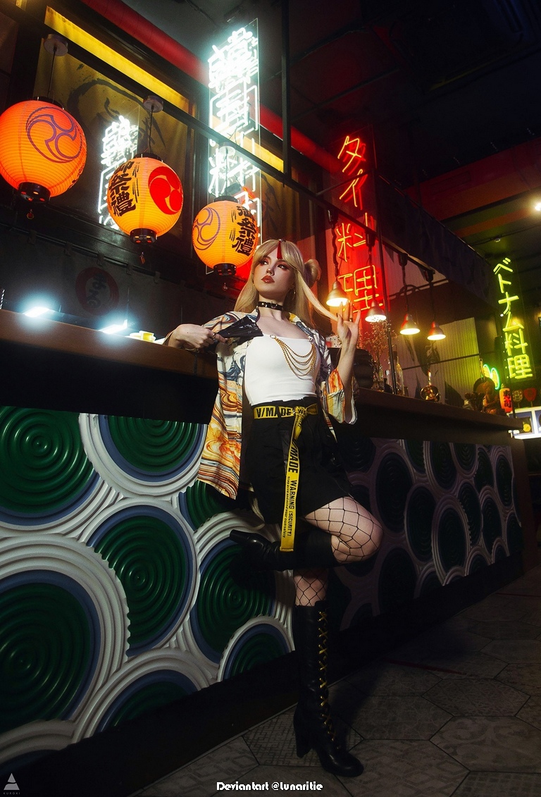 Genshin Impact - Ningguang (Concept) Cosplay - full length photo