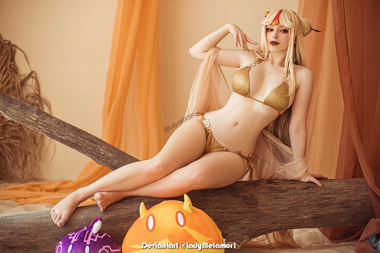 Genshin Impact Ningguang Gold Leaf and Pearly Jade Lingerie Cosplay 2